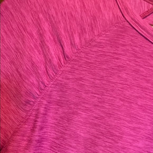 Title Nine Grace Curve Fuchsia Long Sleeve Top Size Medium - Picture 6 of 8